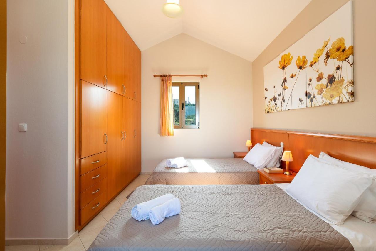 Maroulas Villas Ioanna & Stavros, Private Pools, Bbq & Seaview, By Thinkvilla Kültér fotó